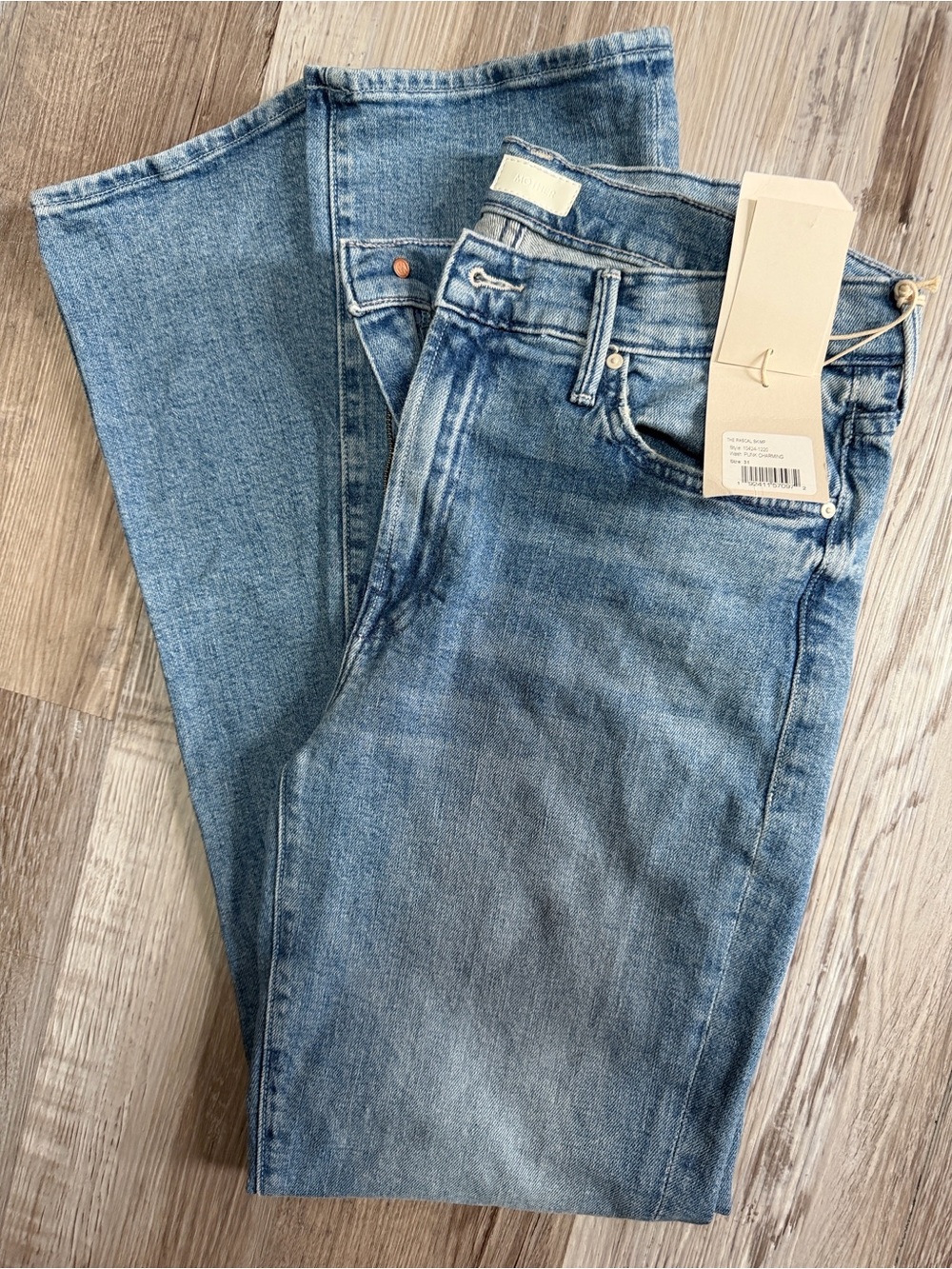 MOTHER The Rascal Skimp Light Blue Denim Jeans